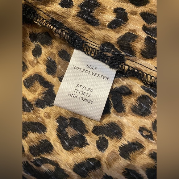 Mini dress from Giddy Up Glamour, it’s a size M, it’s a leopard print - Picture 4 of 4